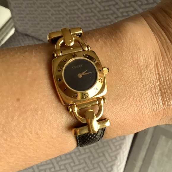 Authentic GUCCI ladies watch 🌹 DRESSY🔥 - Picture 1 of 12